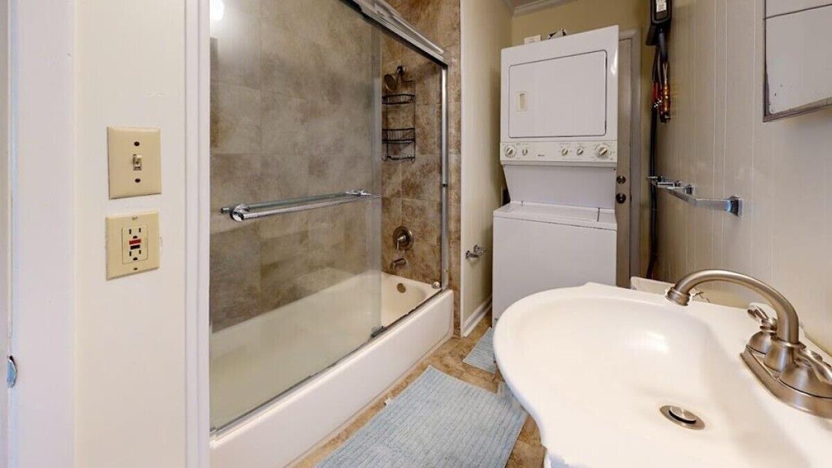 Photo of Bathroom in North Carolina Coast