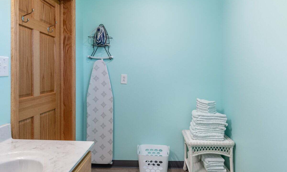 Photo of Bathroom in Lake
