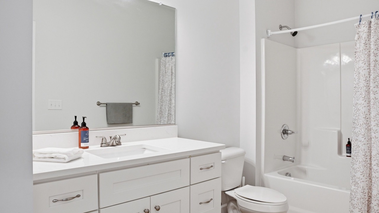 Photo of Bathroom in East Ocean View
