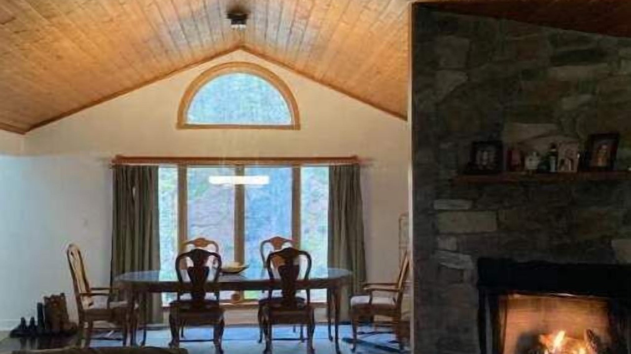 Photo of Livingroom in Pickens