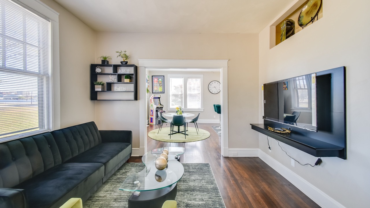 Photo of Livingroom in Portsmouth