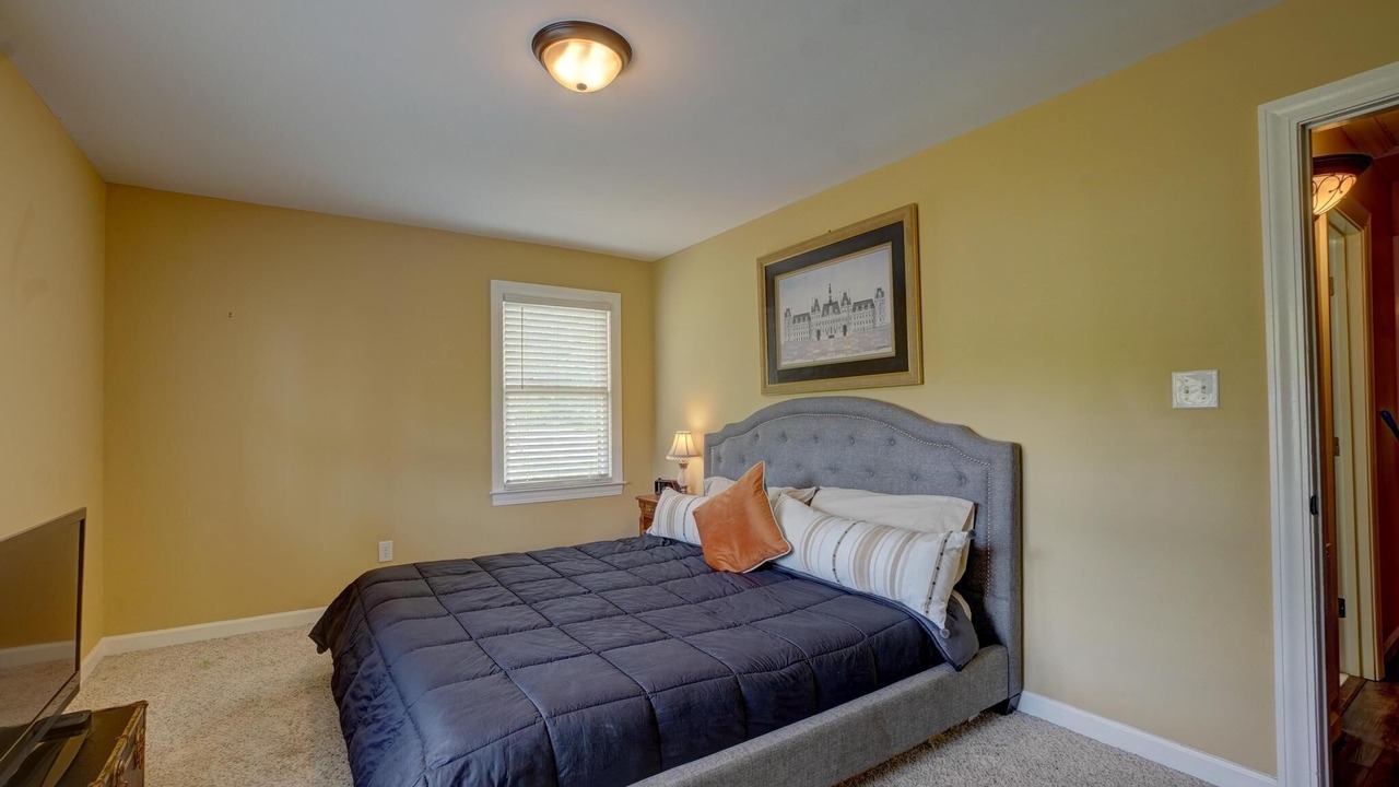 Photo of Bedroom in Kinston
