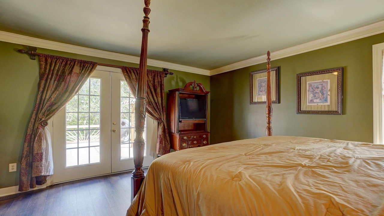 Photo of Bedroom in Kinston