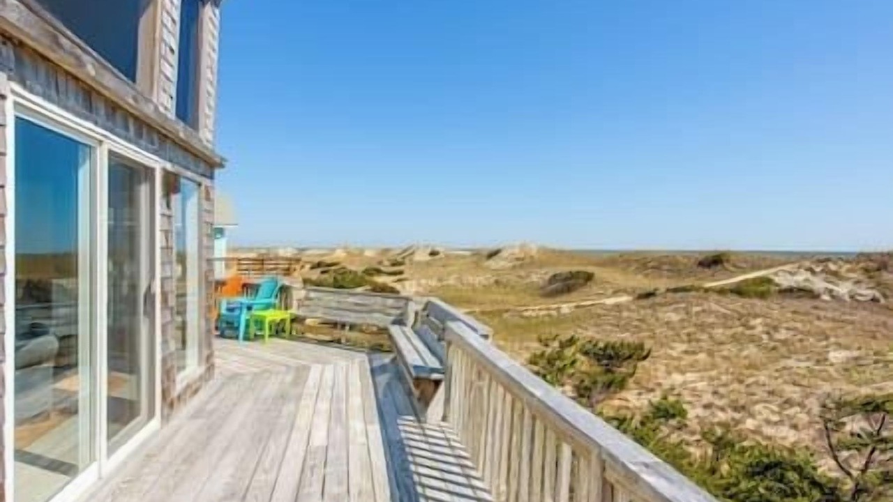 Photo of Patio Balcony in Waves