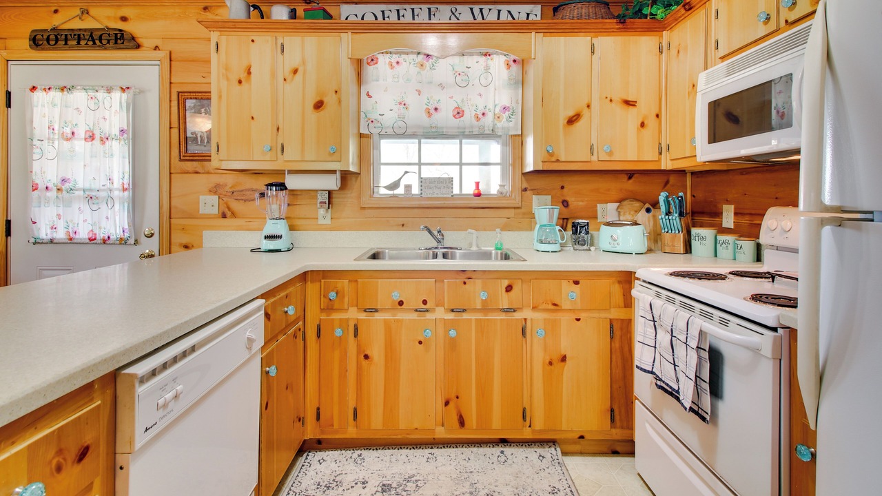 Photo of Kitchen in Byrdstown