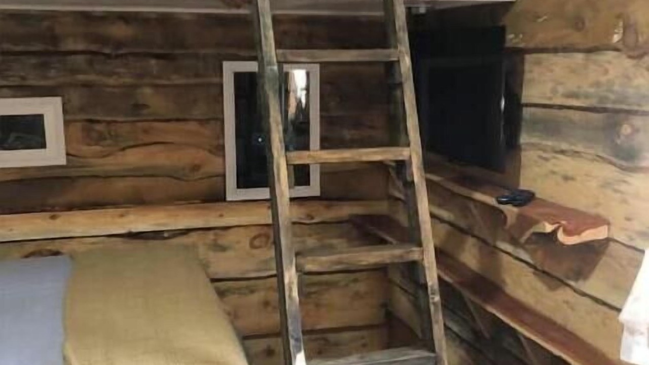 Photo of Bedroom in Cleveland