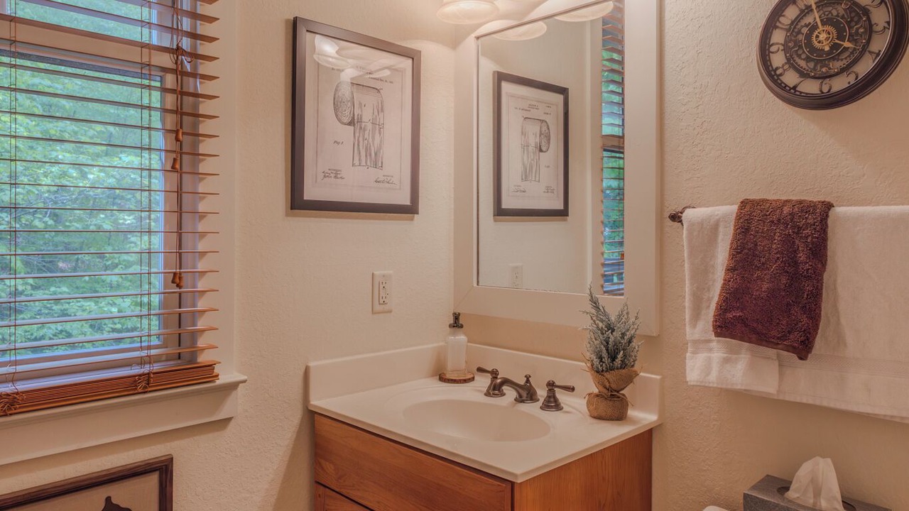 Photo of Bathroom in Bear Lake Reserve