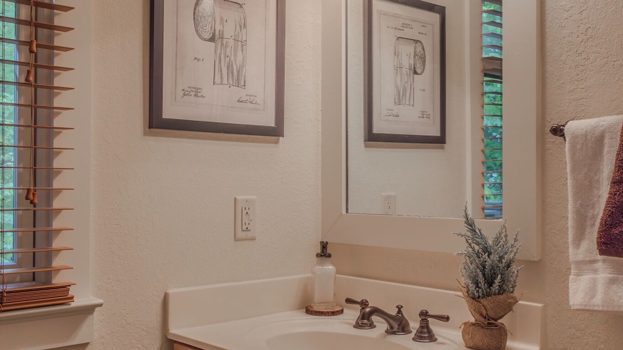 Photo of Bathroom in Bear Lake Reserve