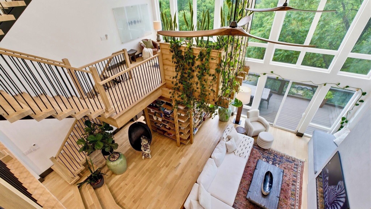 Photo of Livingroom in Shelby Hills