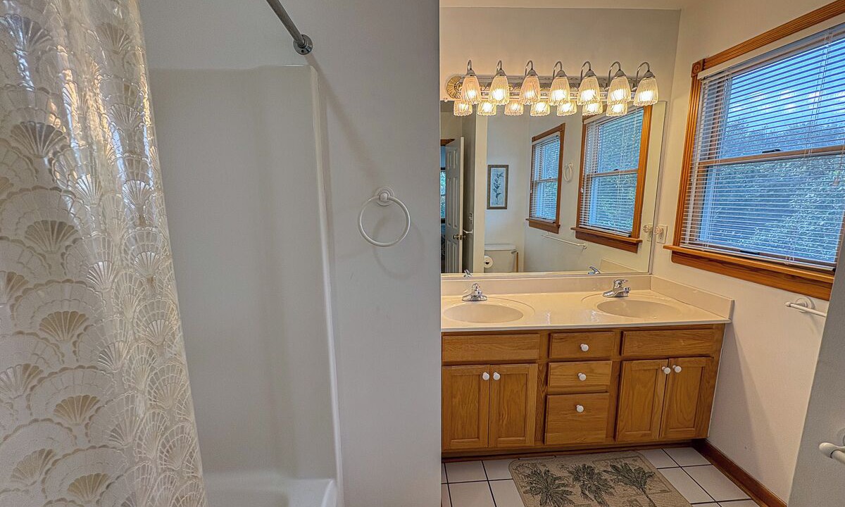 Photo of Bathroom in Southern Shores