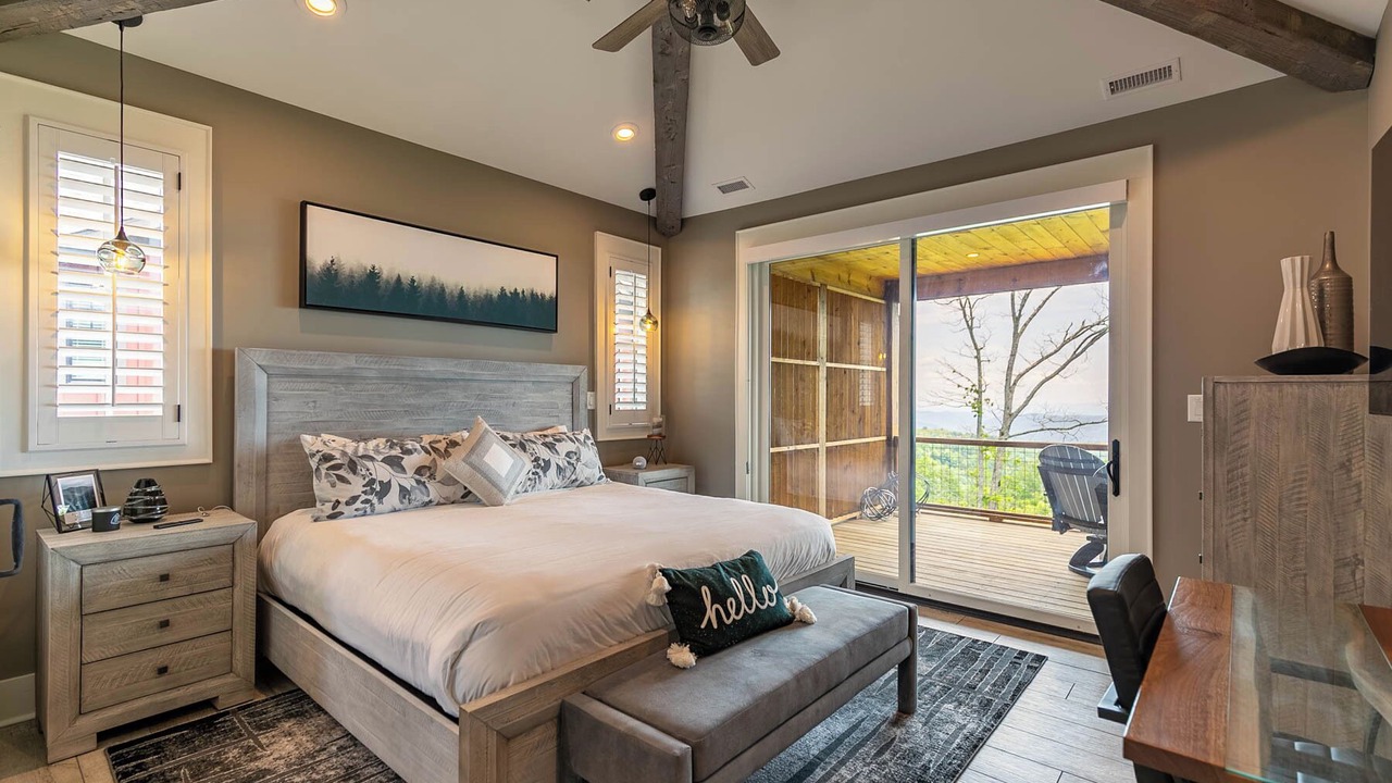 Photo of Bedroom in Lenoir