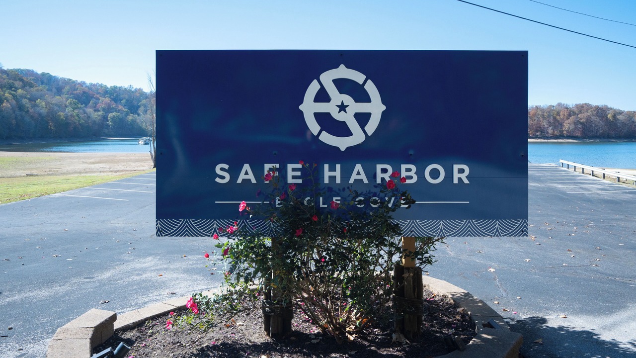 Photo of Outdoor in Byrdstown
