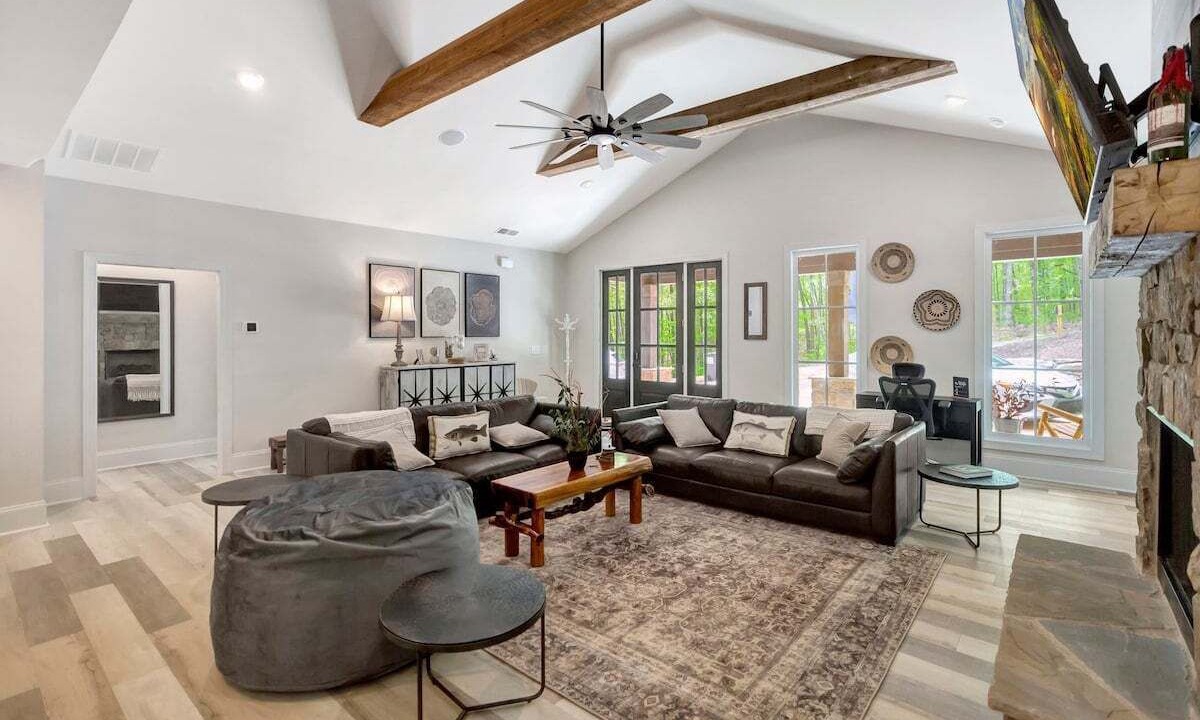 Photo of Livingroom in Salem