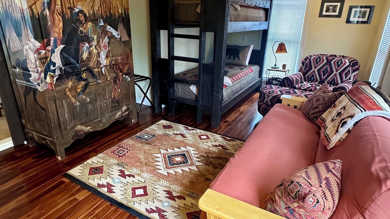 Photo of Livingroom in Asheville