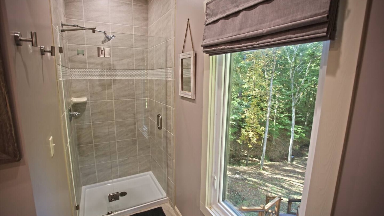 Photo of Bathroom in Sunset