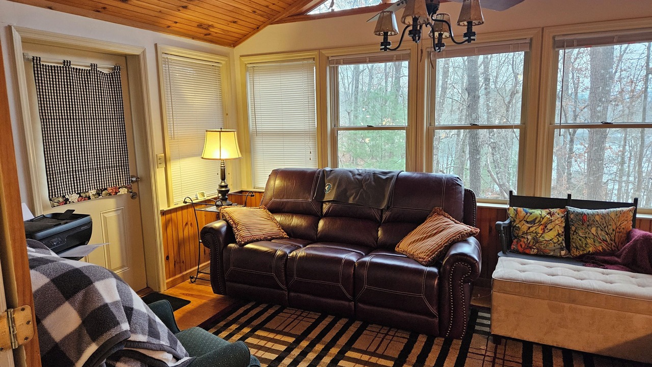 Photo of Livingroom in Unaka