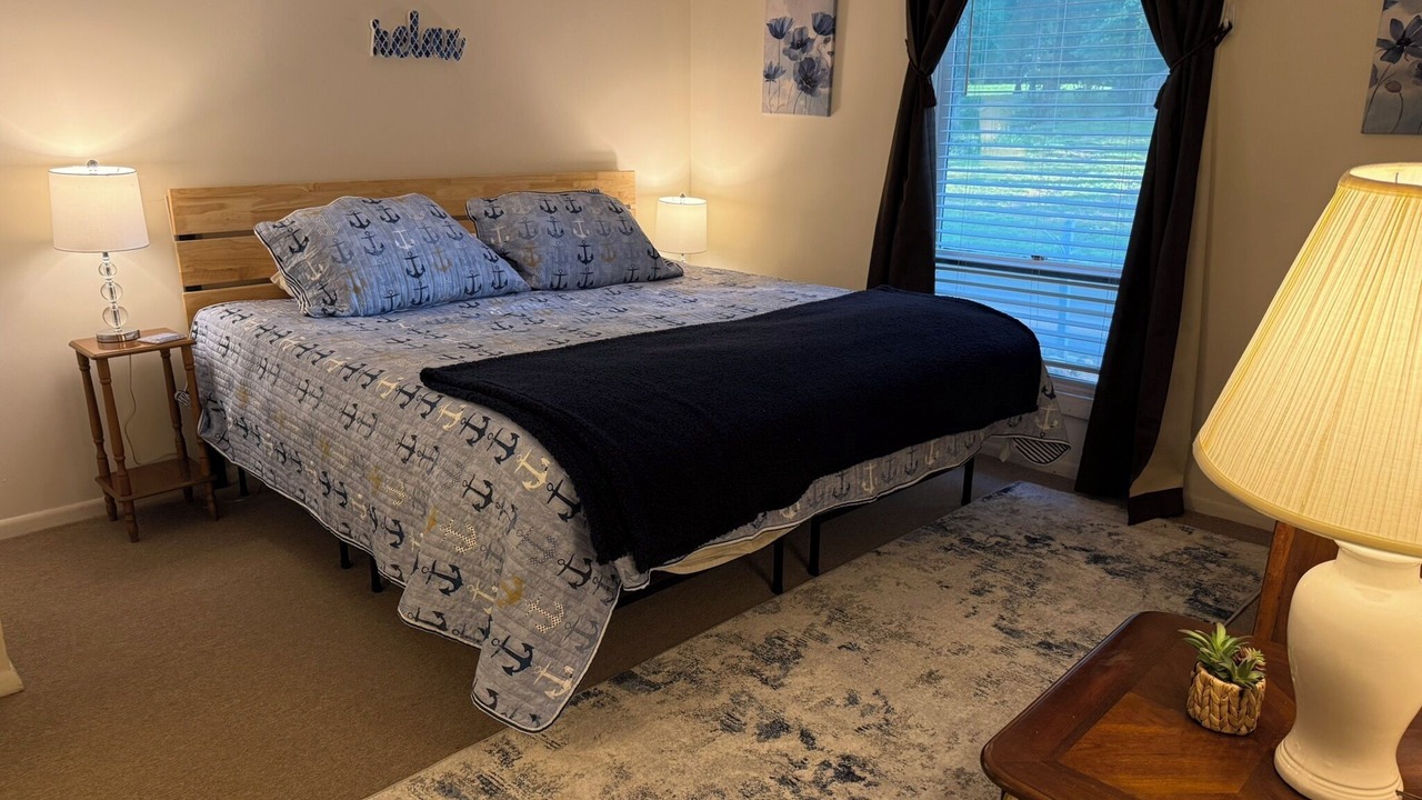 Photo of Bedroom in Bronston