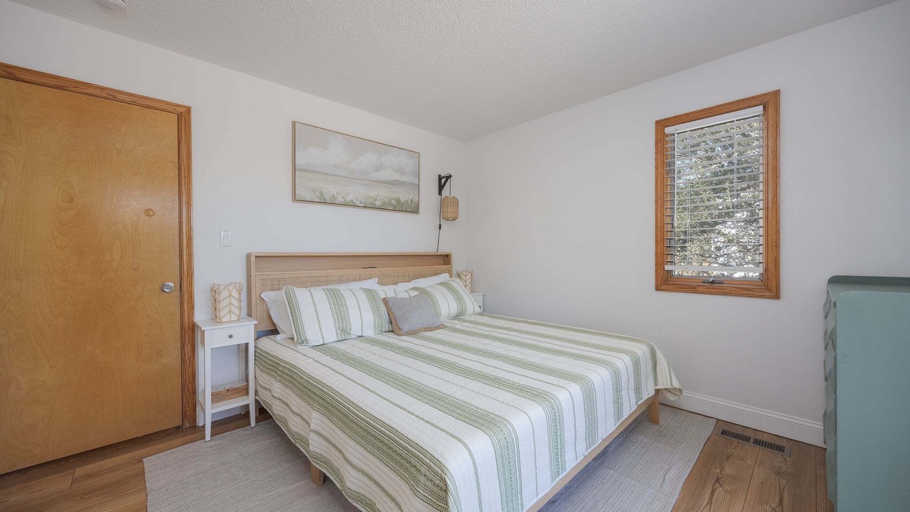 Photo of Bedroom in Southern Shores