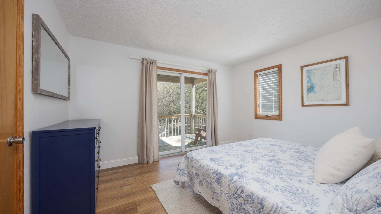 Photo of Bedroom in Southern Shores