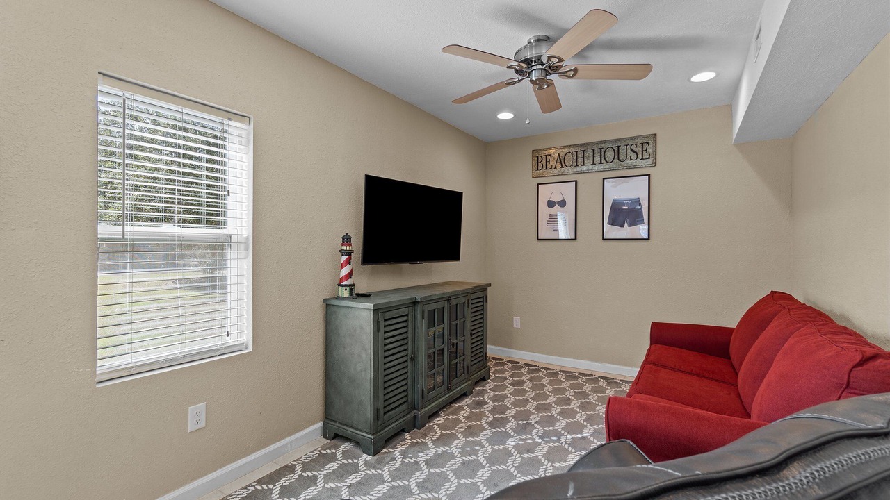 Photo of Bedroom in Monteray Shores