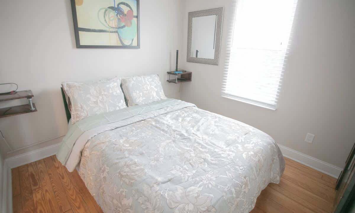 Photo of Bedroom in Roanoke