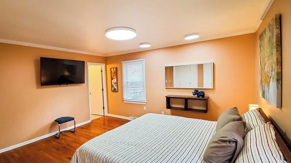 Photo of Bedroom in Cave Spring