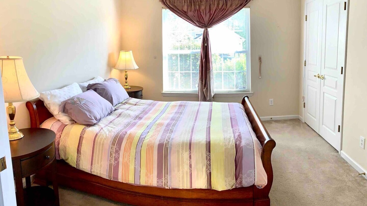 Photo of Bedroom in Myrtle Grove