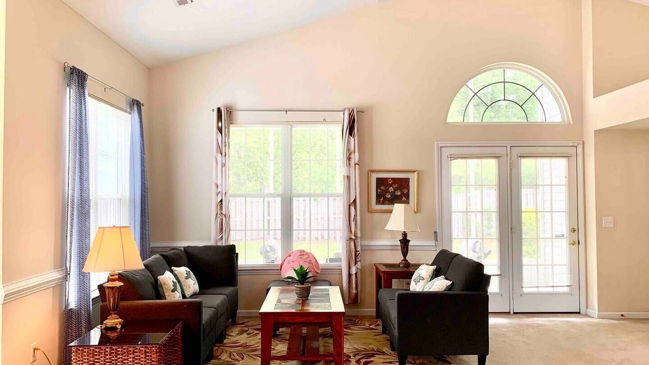 Photo of Livingroom in Myrtle Grove