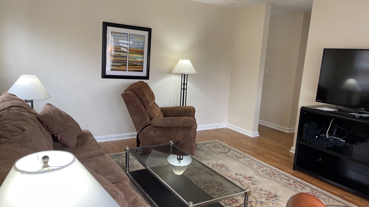 Photo of Livingroom in Woodland Hills