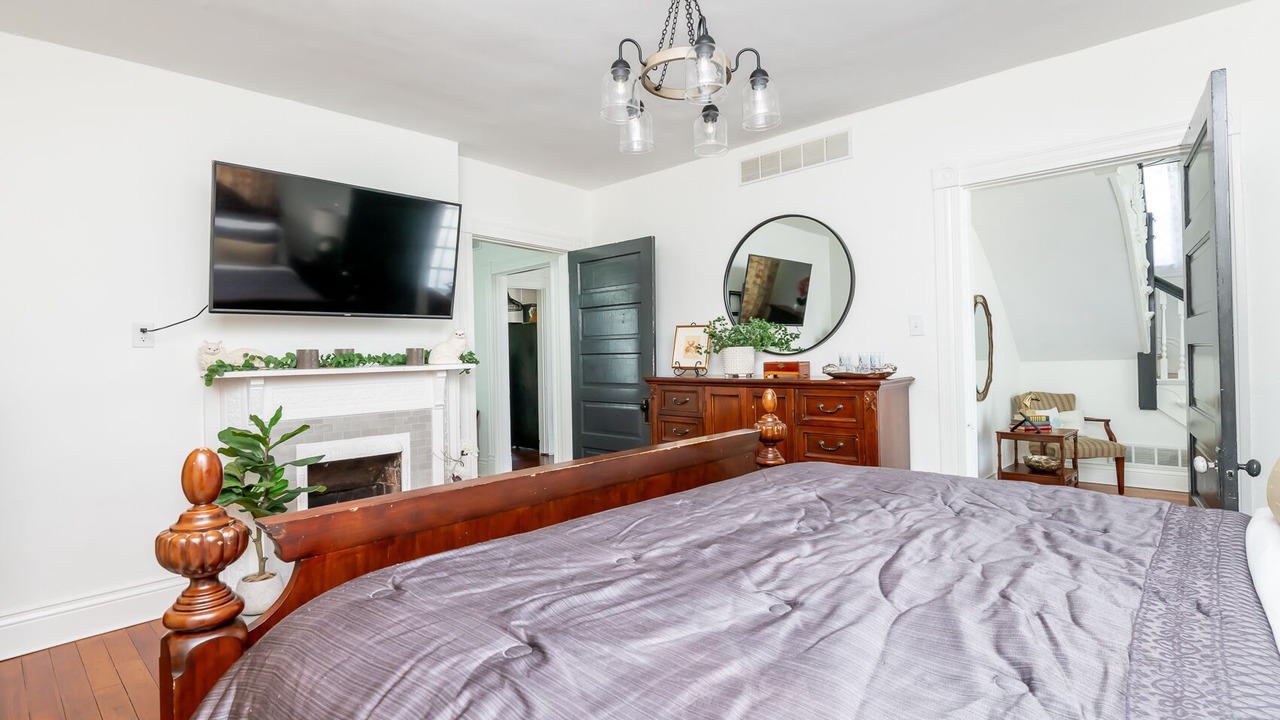 Photo of Bedroom in Lawrenceburg