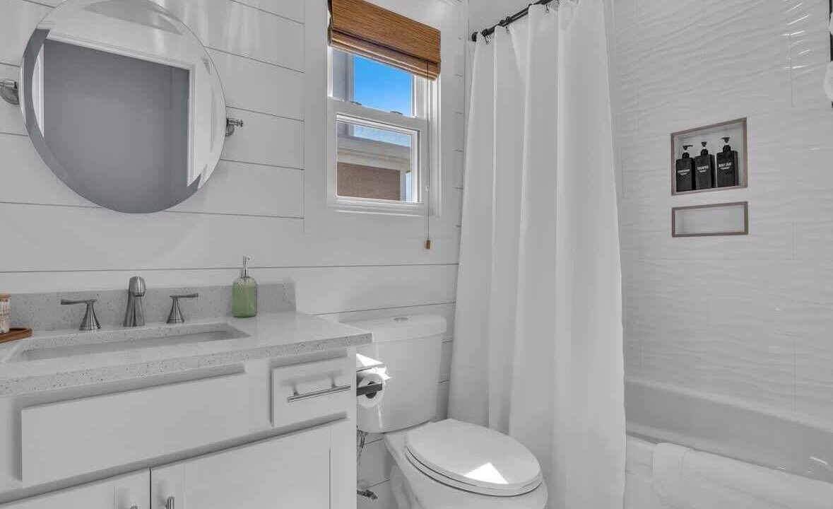 Photo of Bathroom in Wilmington Beach