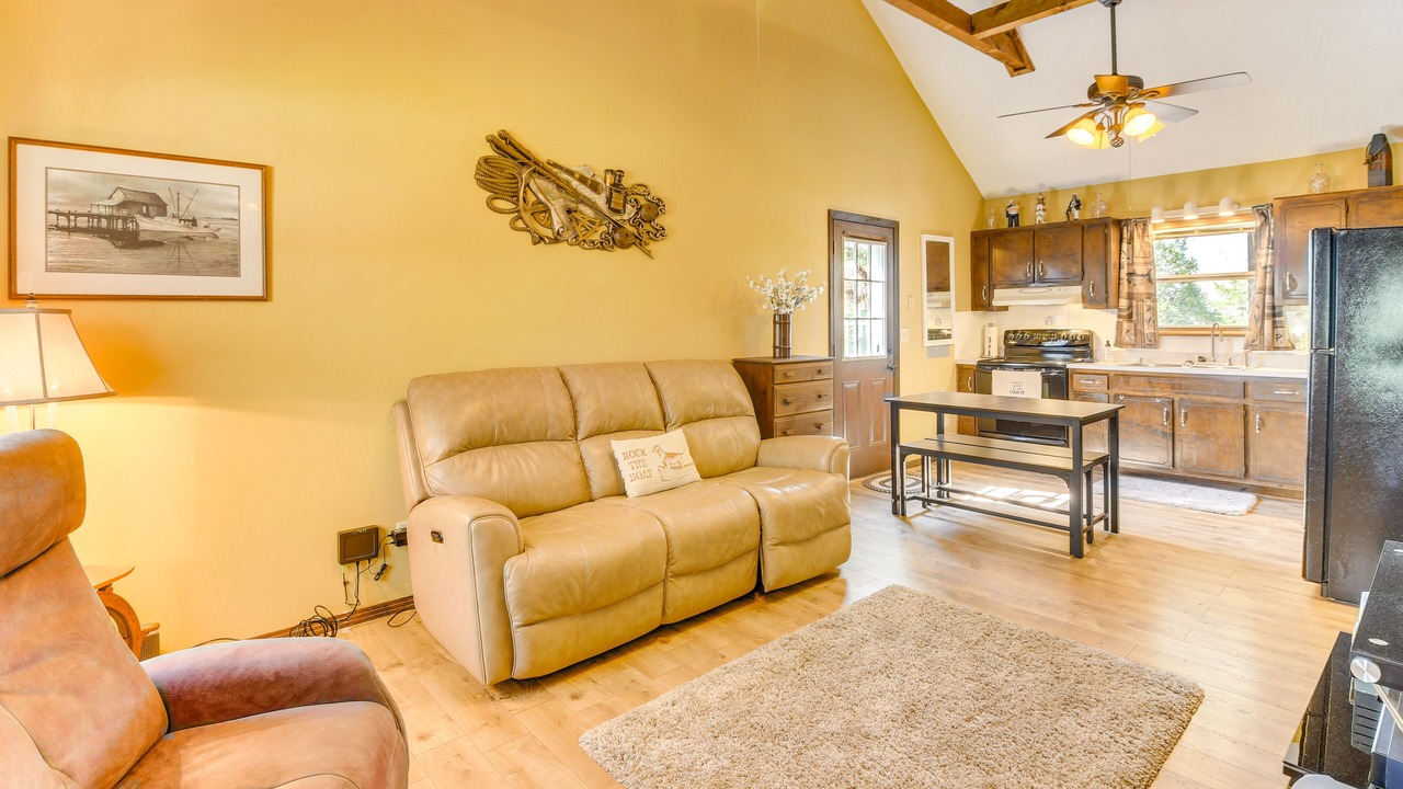 Photo of Livingroom in Byrdstown