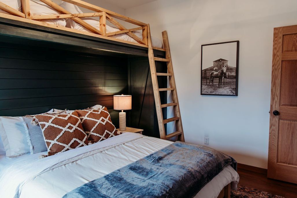 Photo of Bedroom in Jonesville