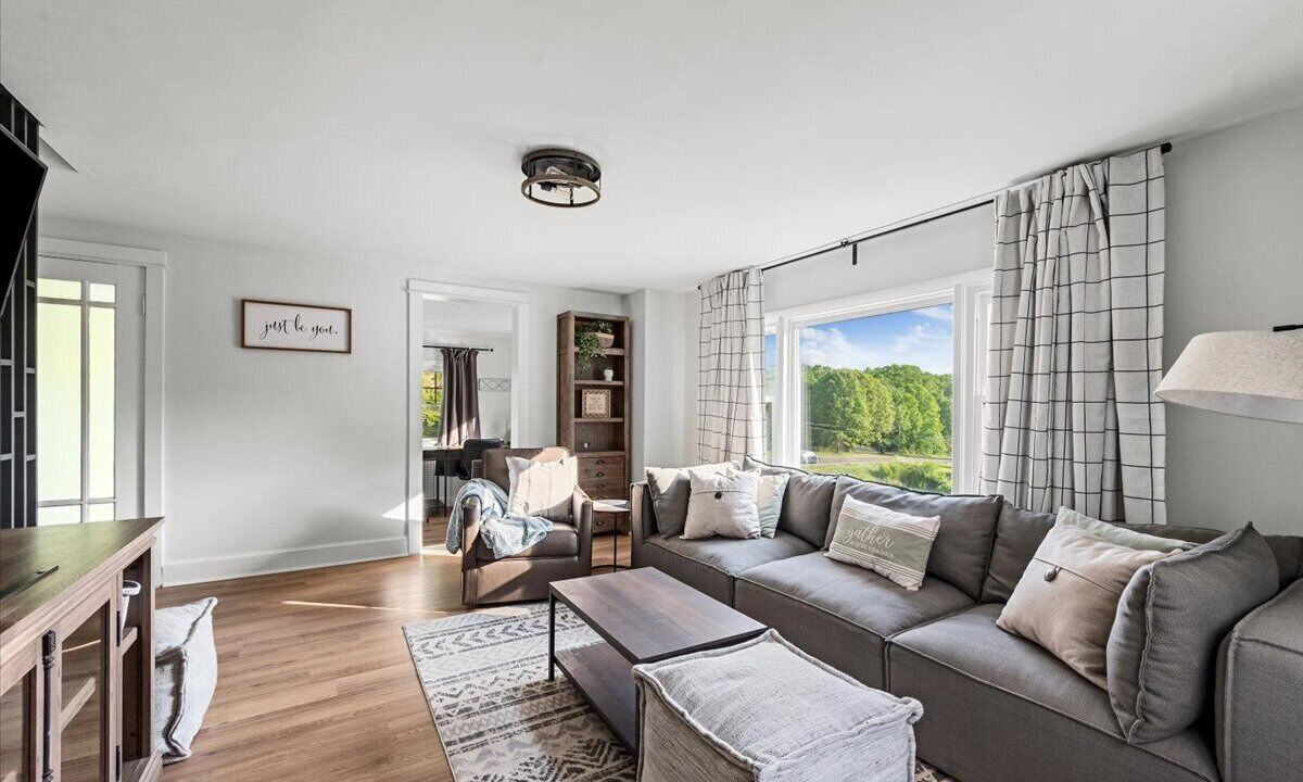 Photo of Livingroom in Rileyville