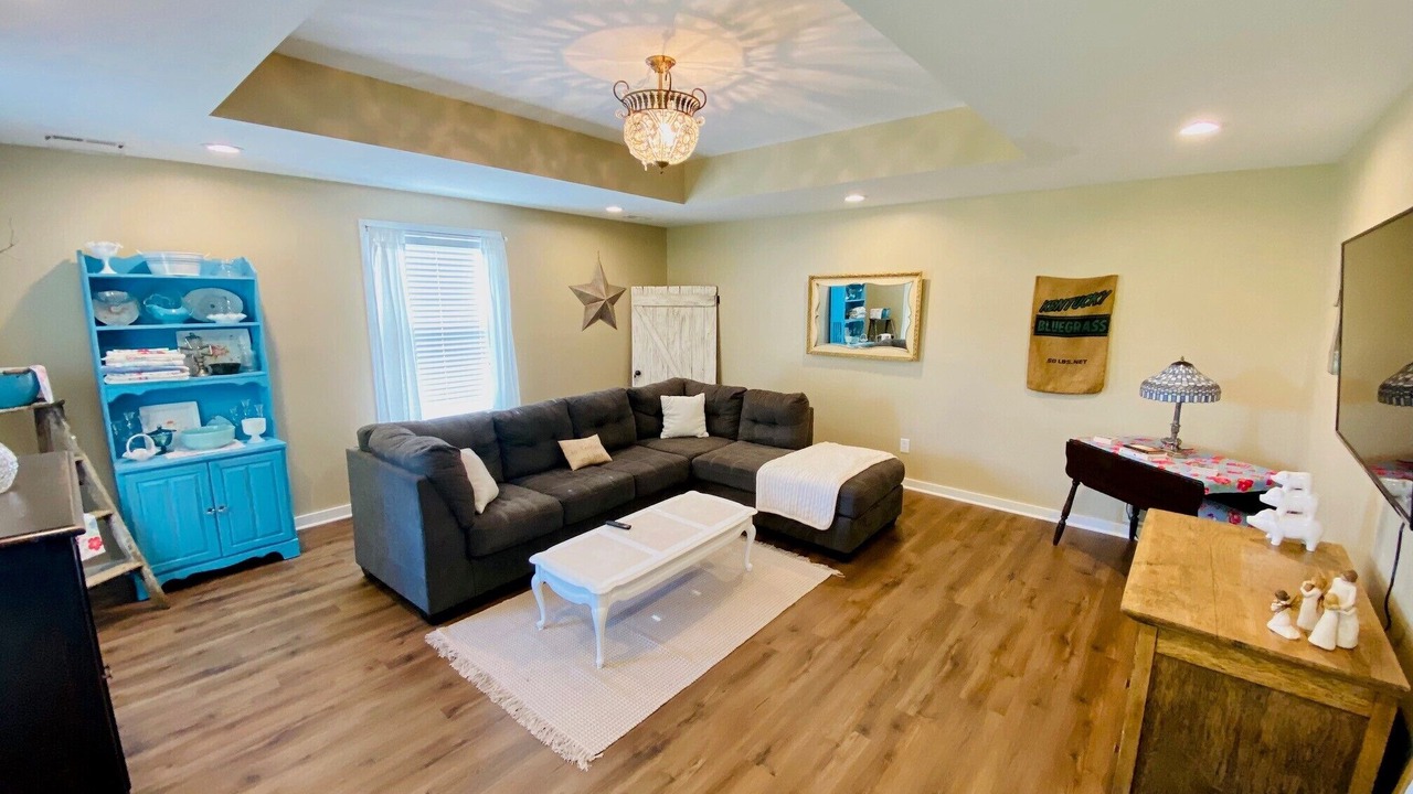 Photo of Livingroom in Chaplin