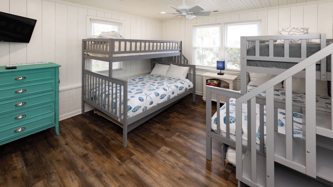 Photo of Bedroom in Sandbridge