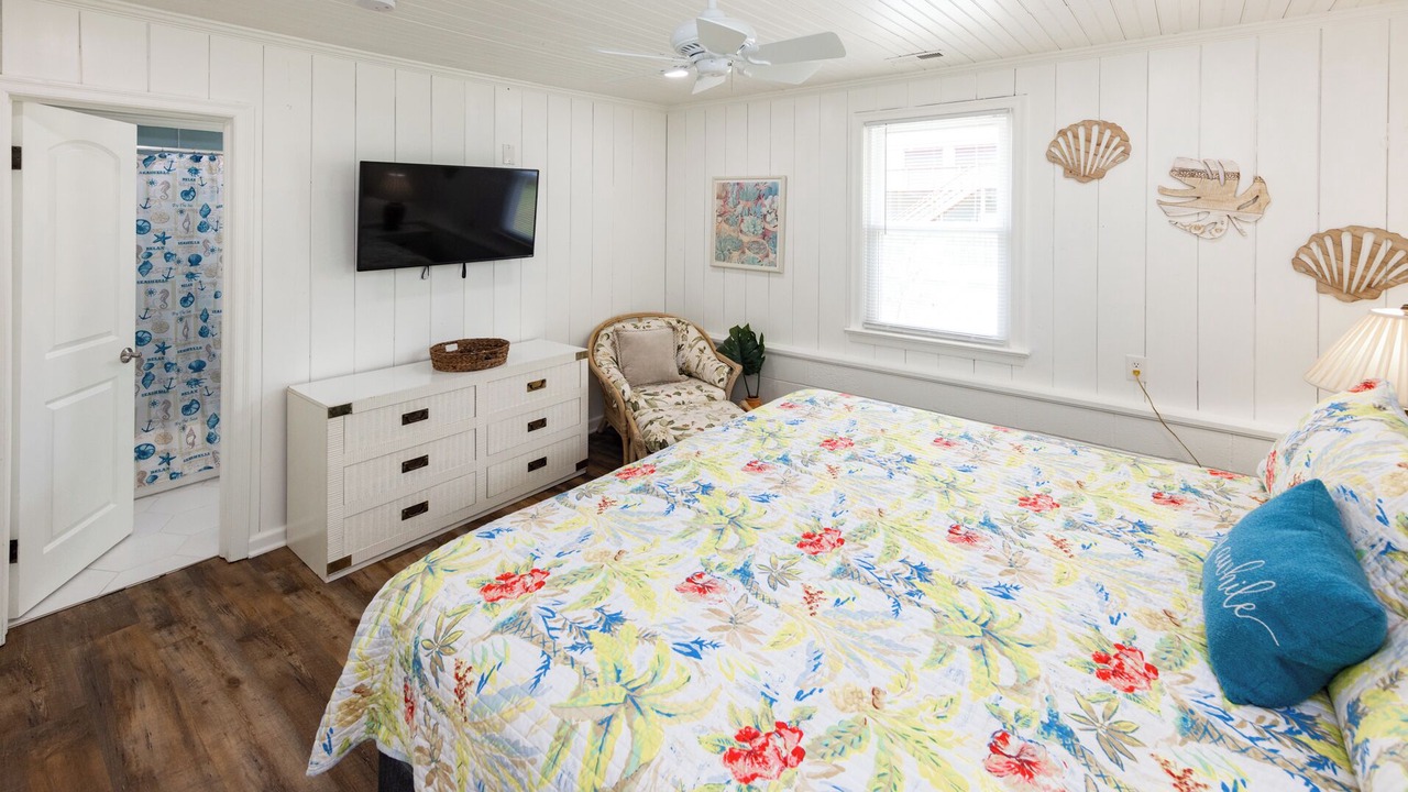 Photo of Bedroom in Sandbridge