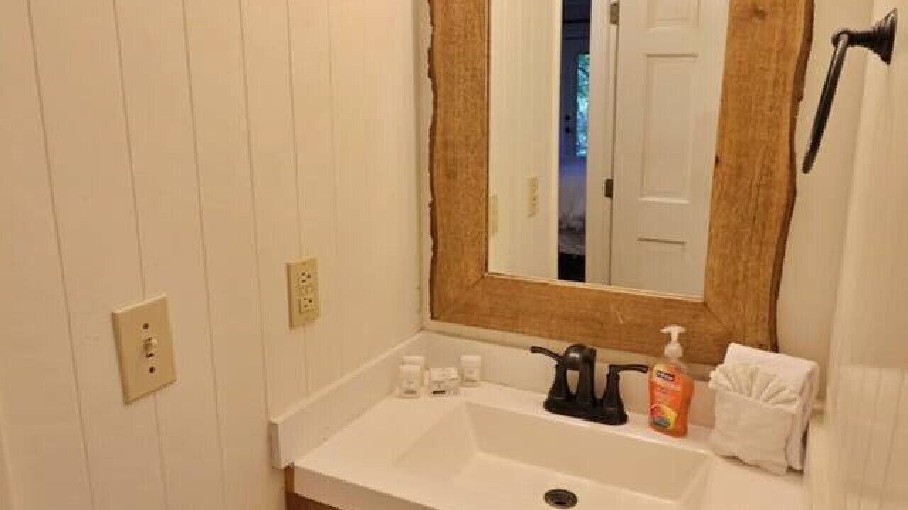 Photo of Bathroom in Cherokee
