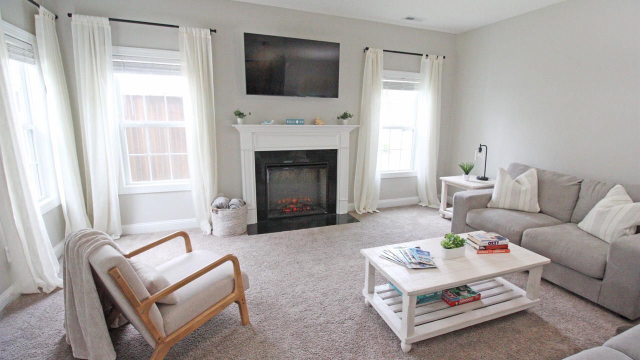 Photo of Livingroom in Swansboro