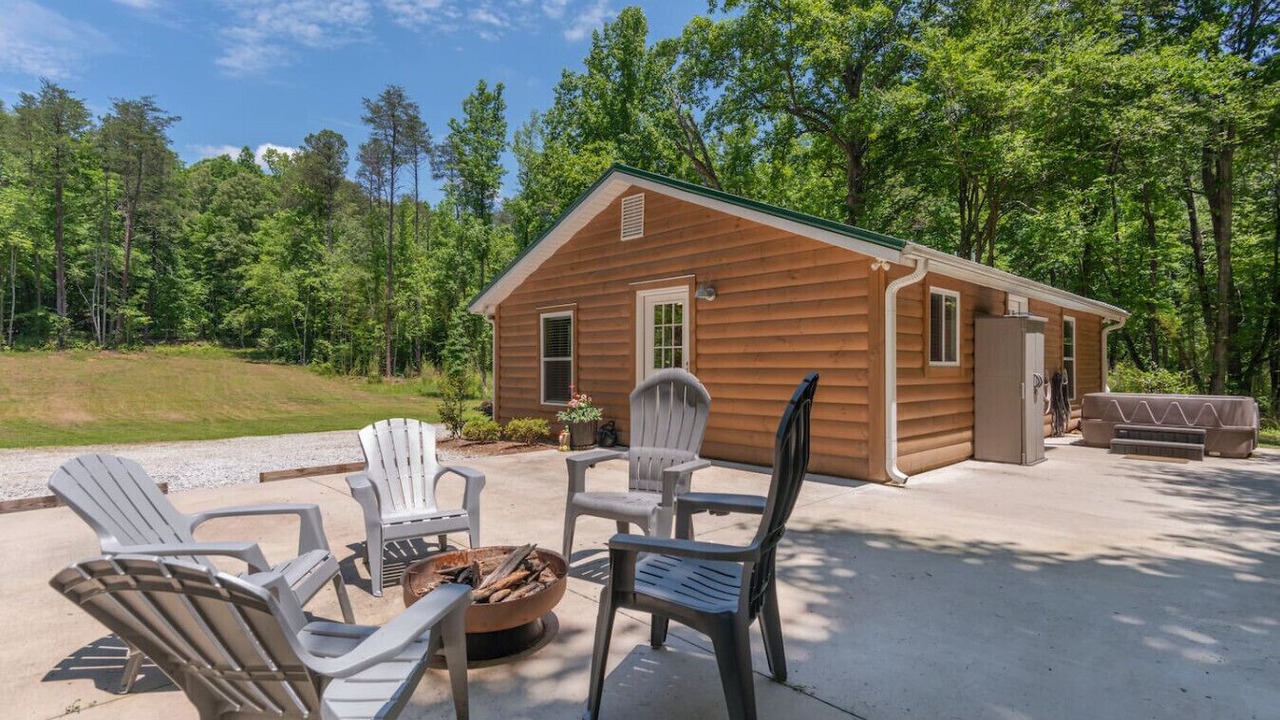 Photo of Patio Balcony in Travelers Rest