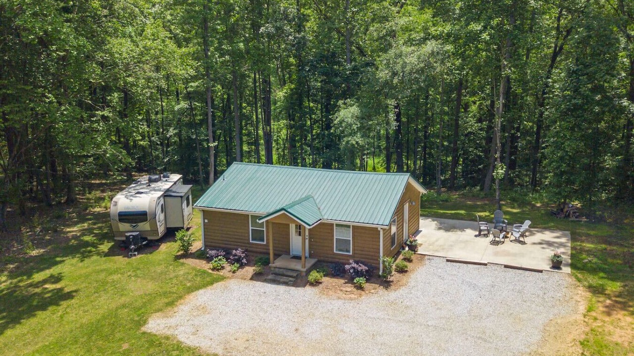 Photo of Outdoor in Travelers Rest