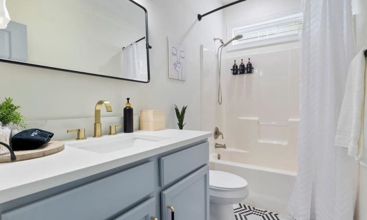 Photo of Bathroom in North Carolina Coast