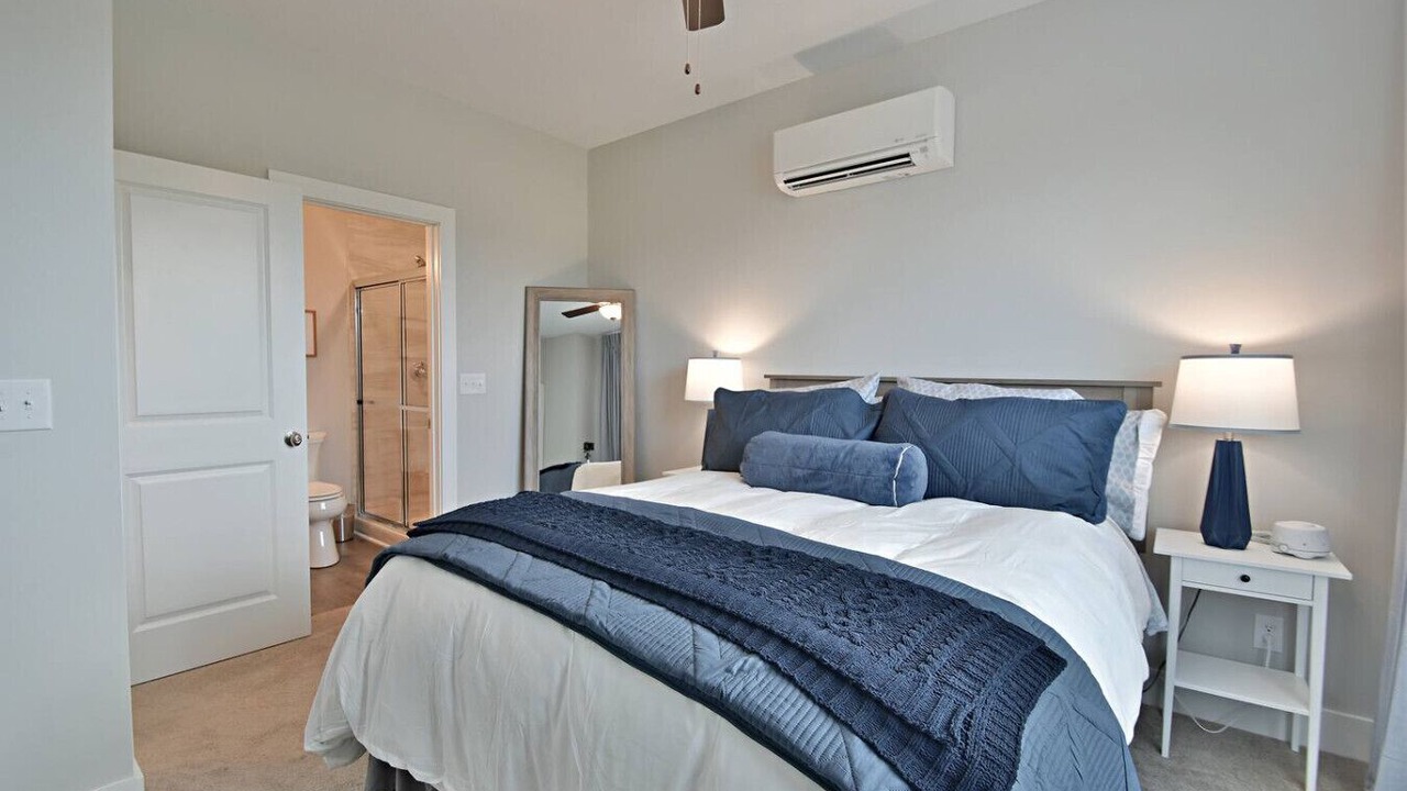 Photo of Bedroom in Knoxville