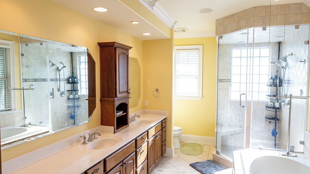Photo of Bathroom in Wilmington Beach