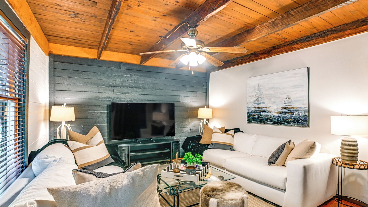Photo of Livingroom in Benton