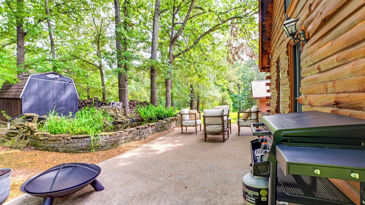 Photo of Outdoor in Benton