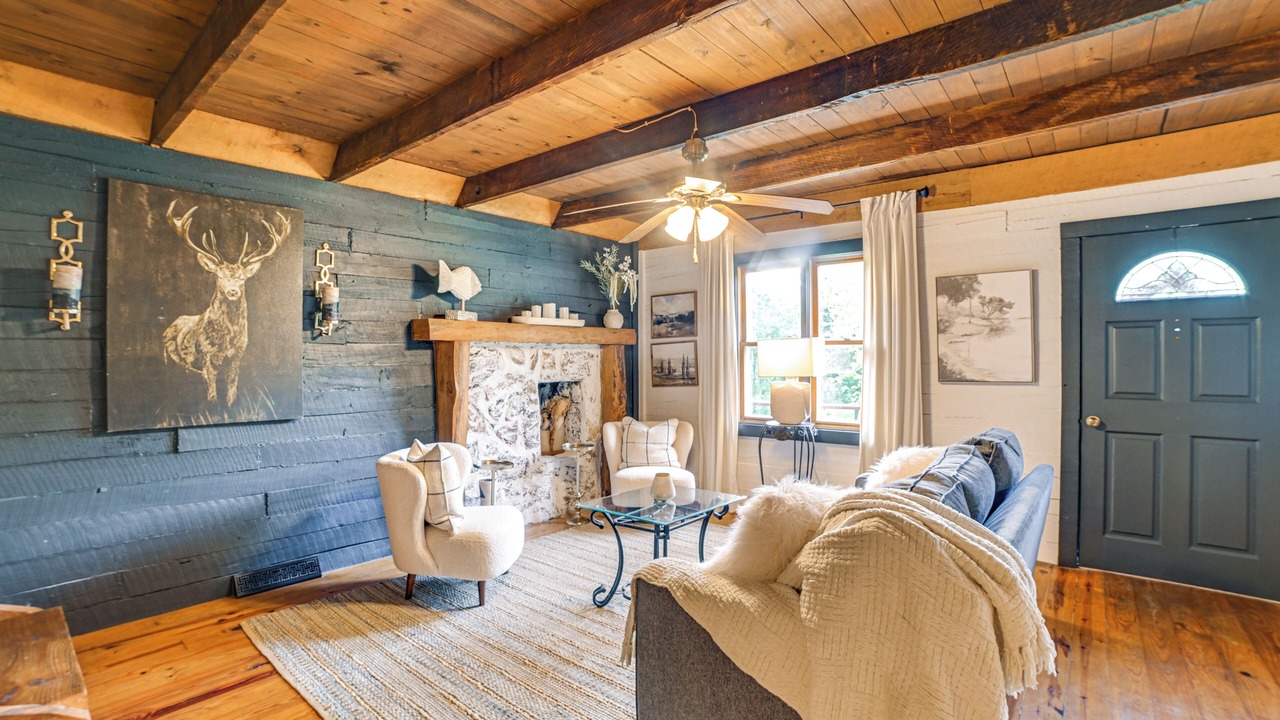 Photo of Livingroom in Benton