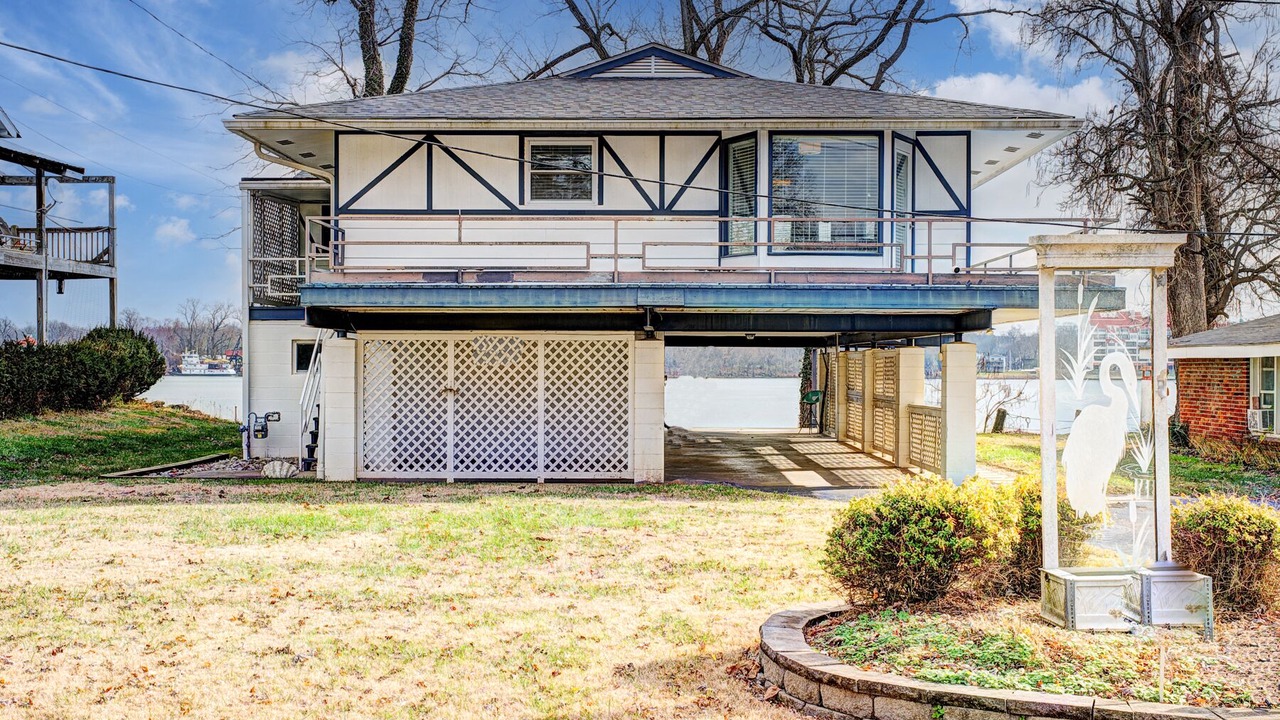 Photo of Outdoor in Jeffersonville