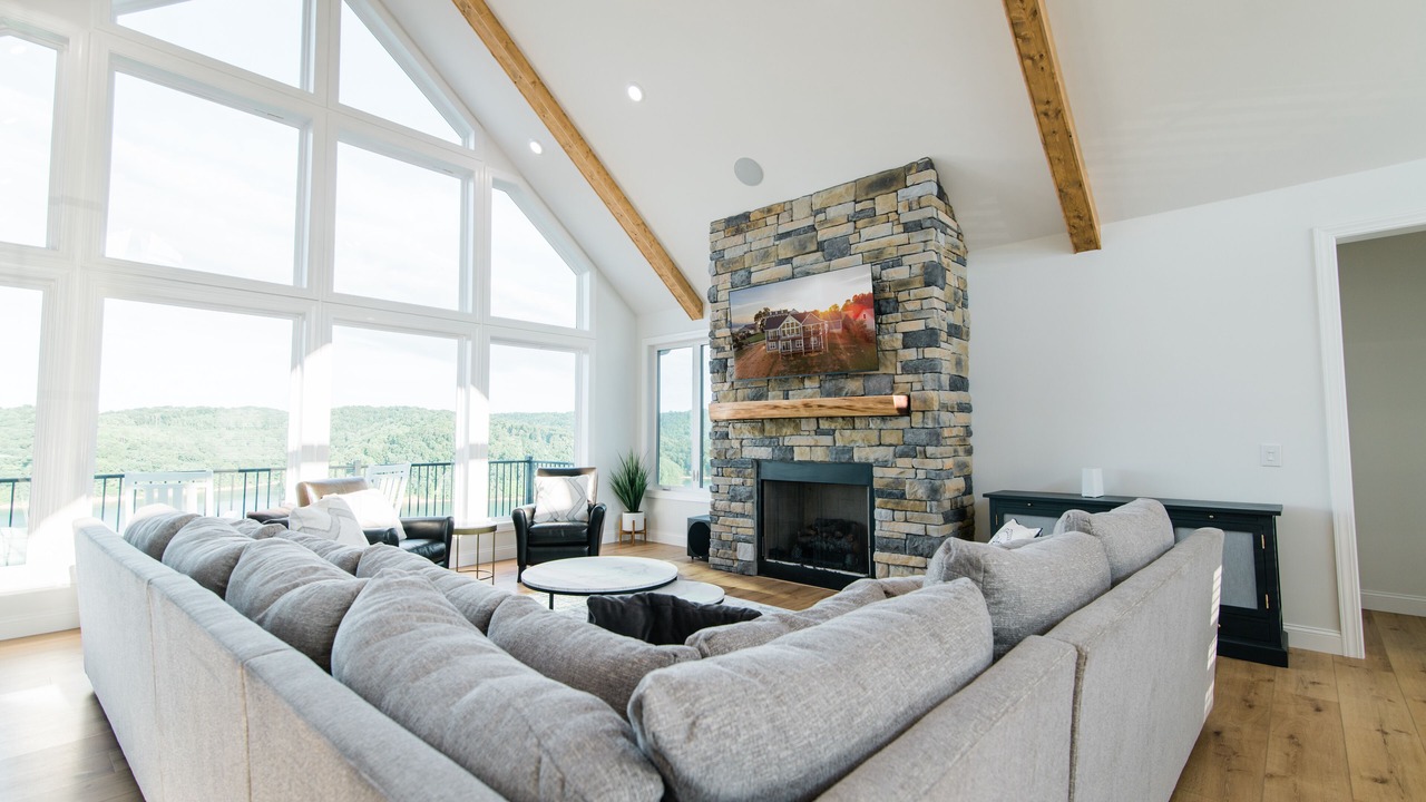 Photo of Livingroom in La Follette