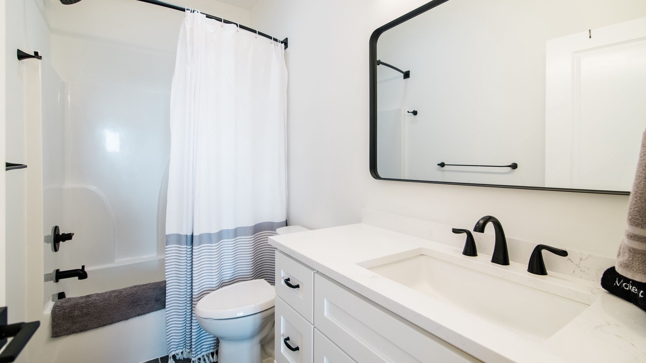 Photo of Bathroom in La Follette